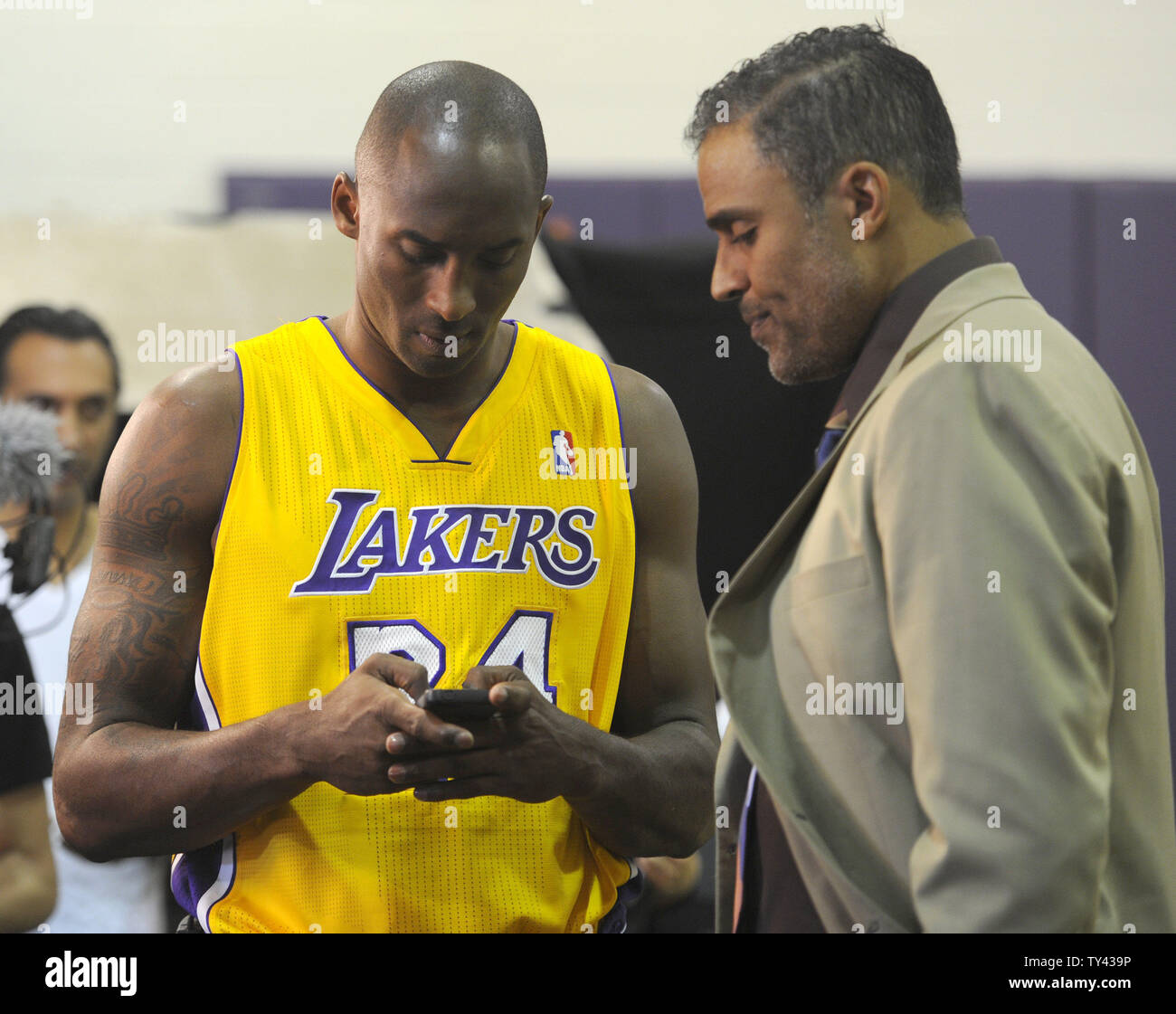 Rick Fox on X: Let's Get It @Lakers Number 17 !!!