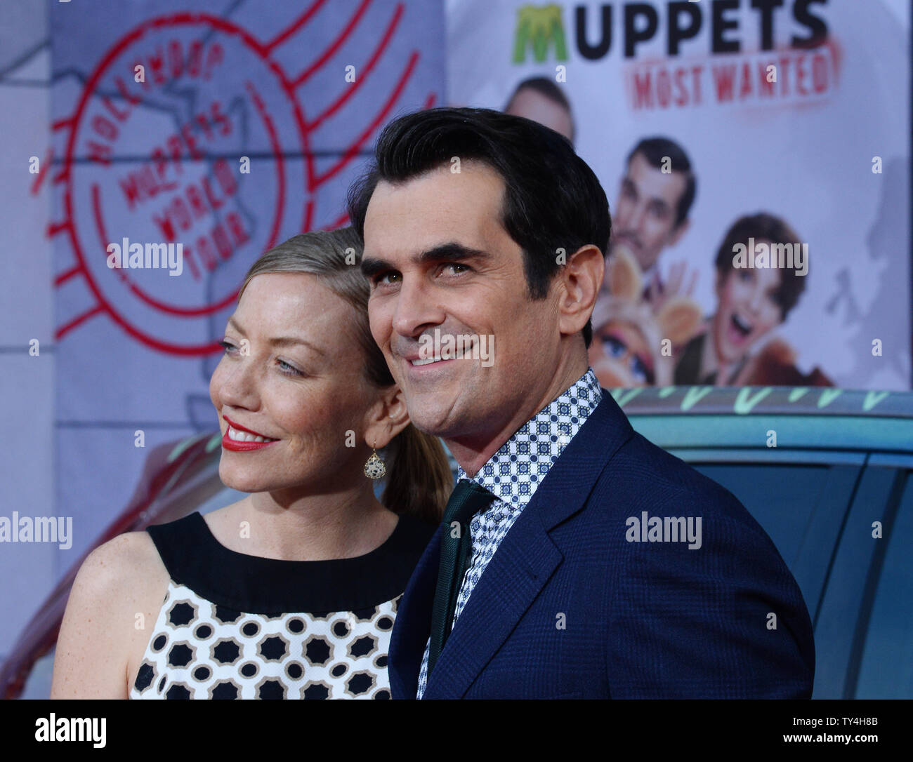 Ty burrell and wife hi-res stock photography and images - Alamy