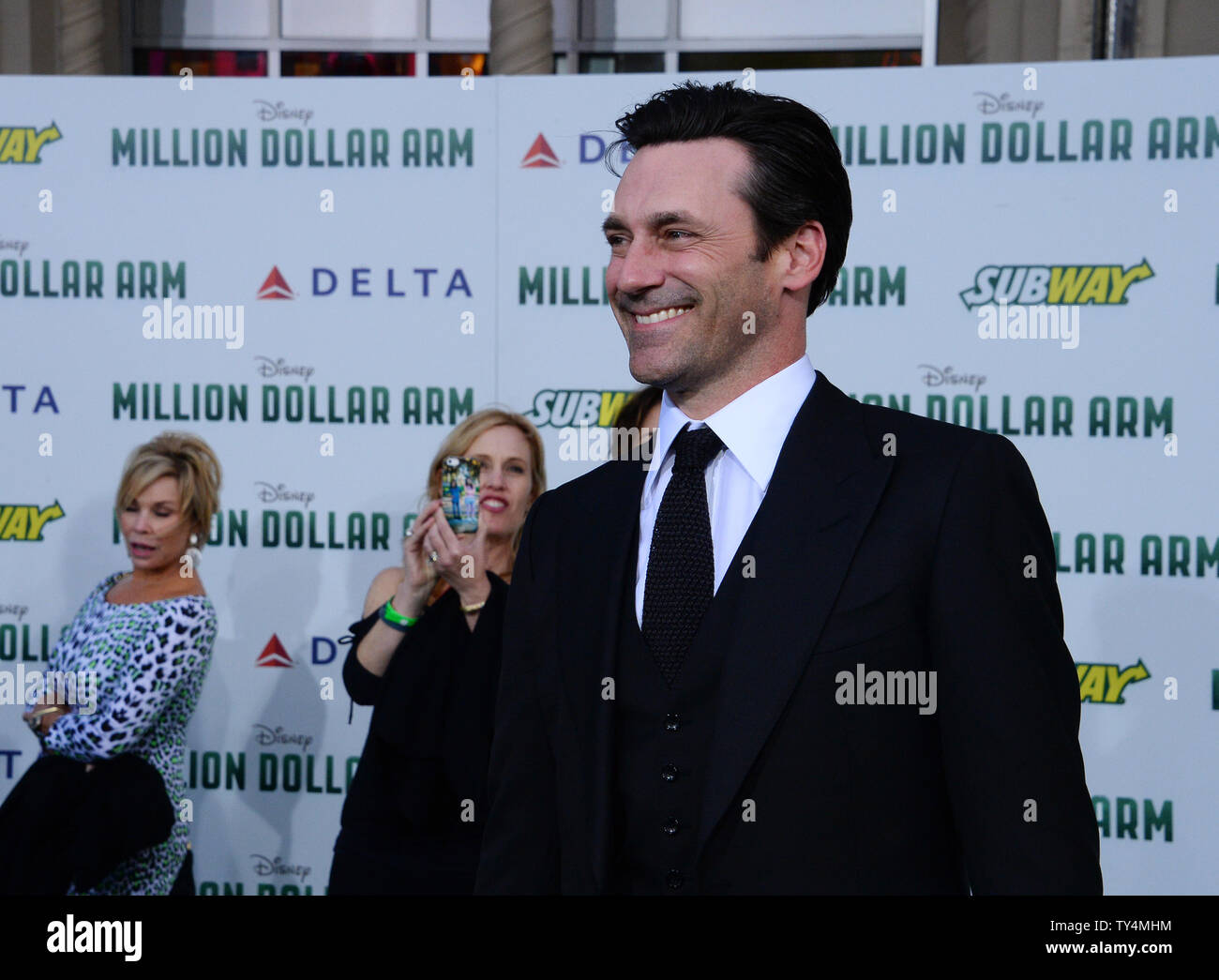 Million Dollar Arm Cast