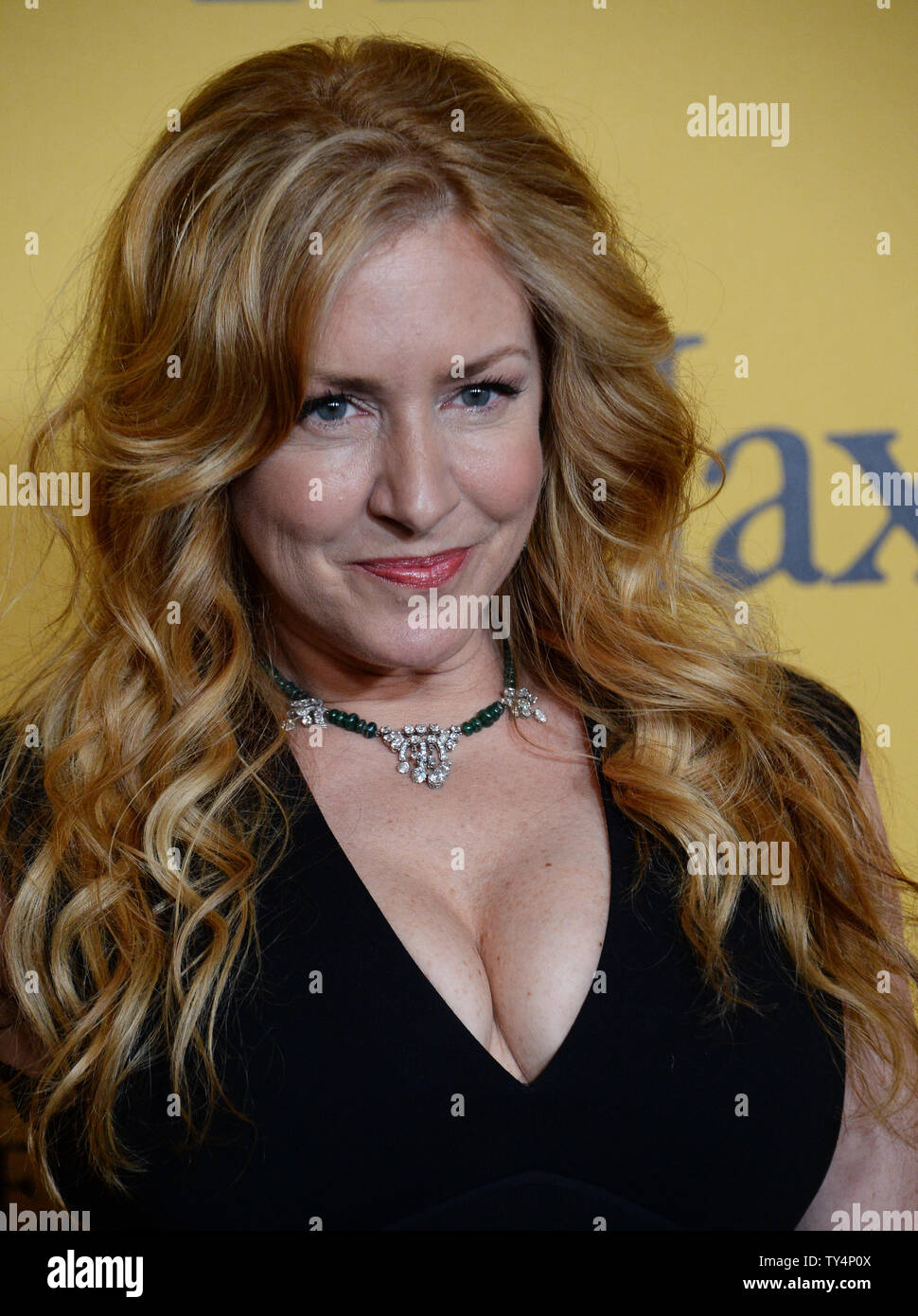 Joely fisher actress hi-res stock photography and images - Page 2 - Alamy