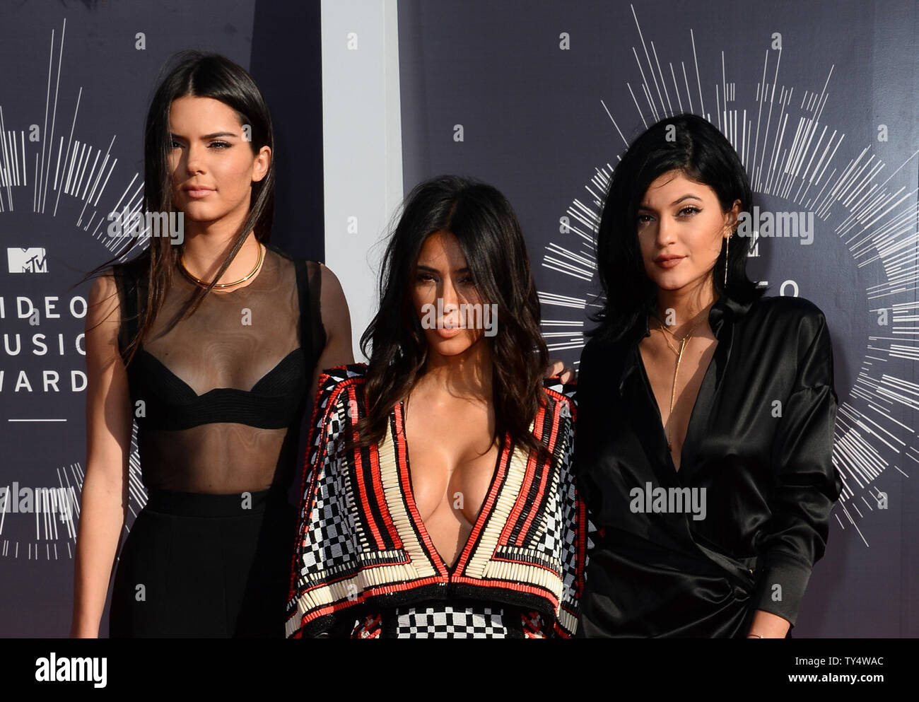 Kylie kardashian kendall kardashian in hi-res stock photography