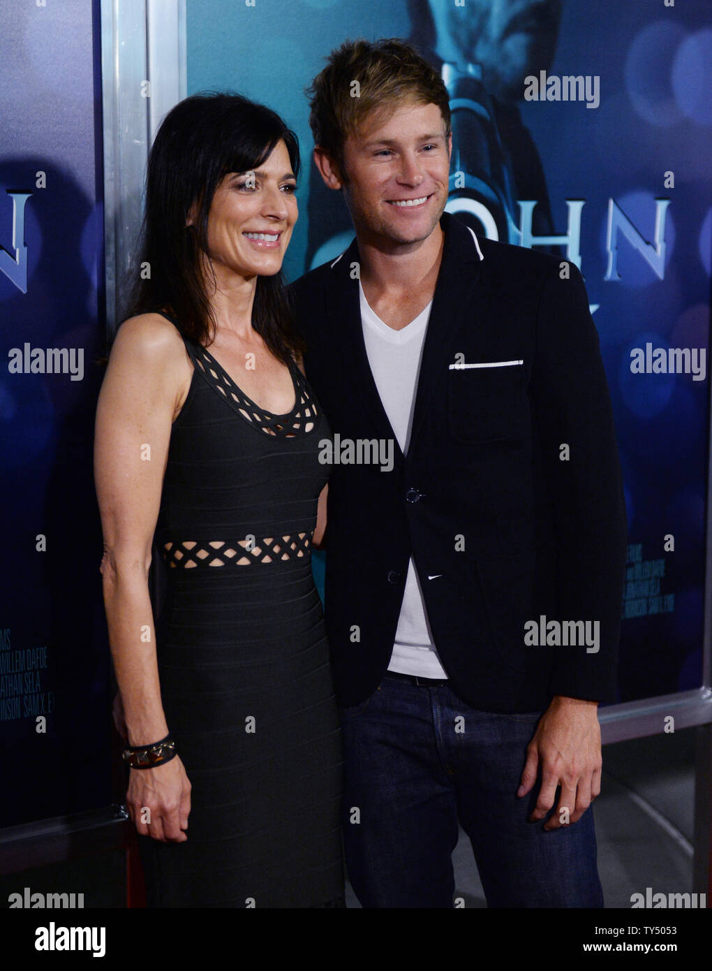 Aaron Reevey Actors Perrey Reeves and Aaron Fox attend the premiere of the motion ...