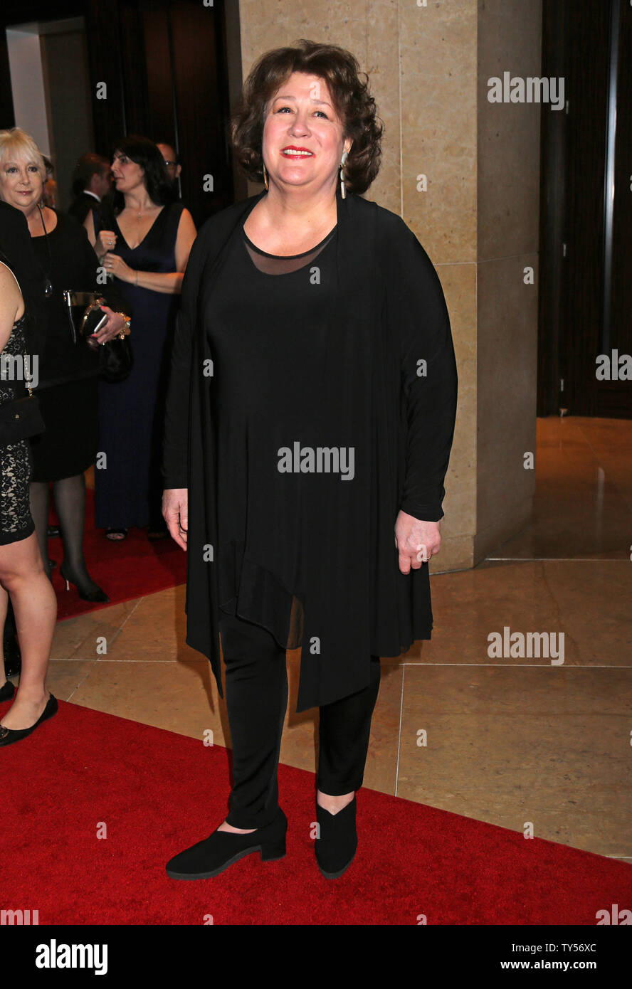 Margo Martindale arrives on the red carpet of the 19th Annual Art
