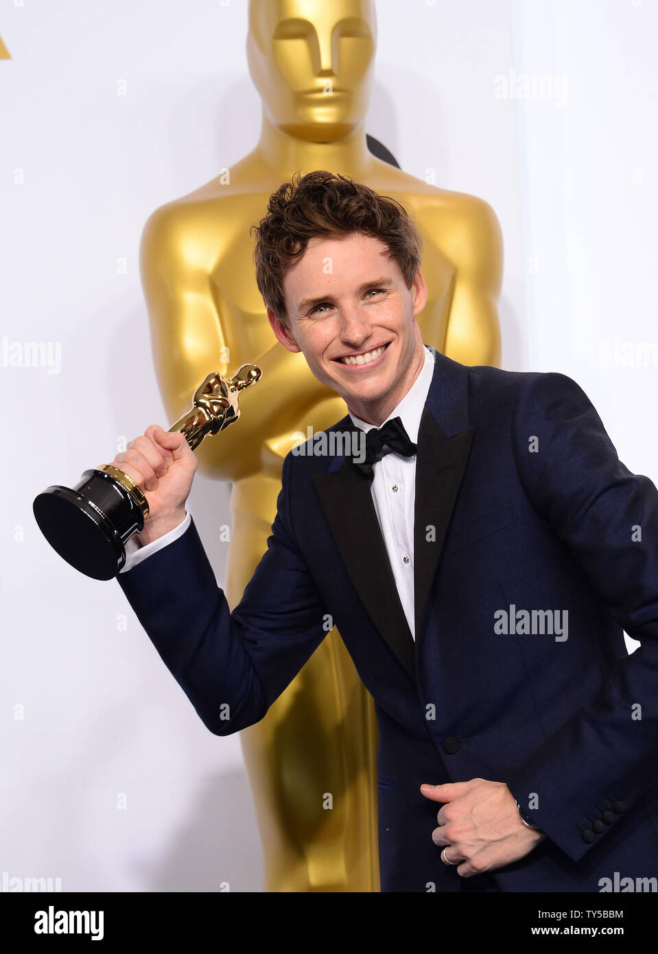 Eddie Redmayne, winner of Best Actor for role in The Theory of ...