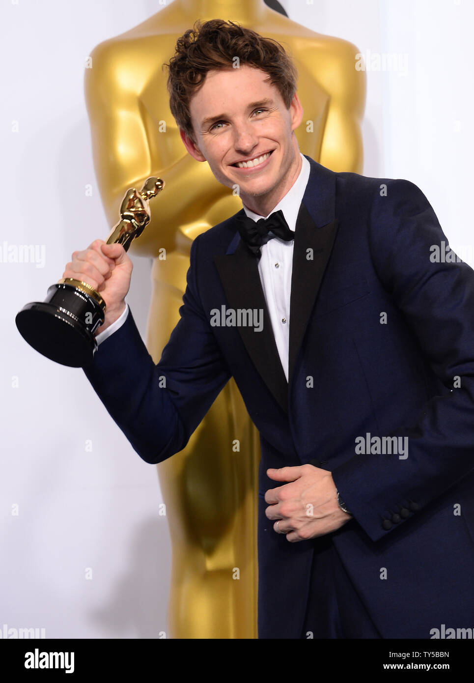 Eddie Redmayne, winner of Best Actor for role in The Theory of ...