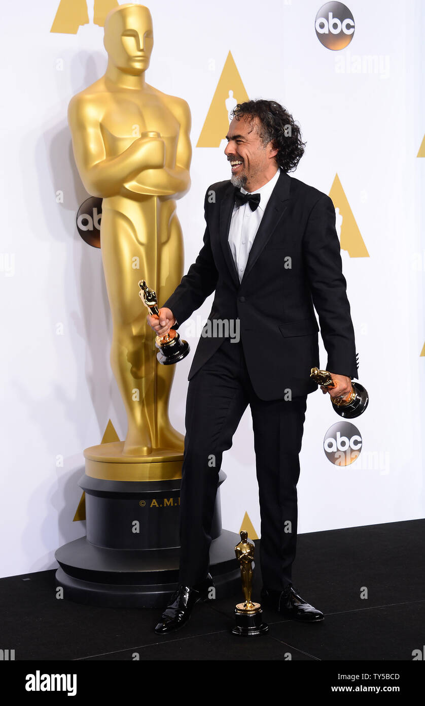 Alejandro Gonzalez Inarritu, winner of Best Director and Best Picture(02)