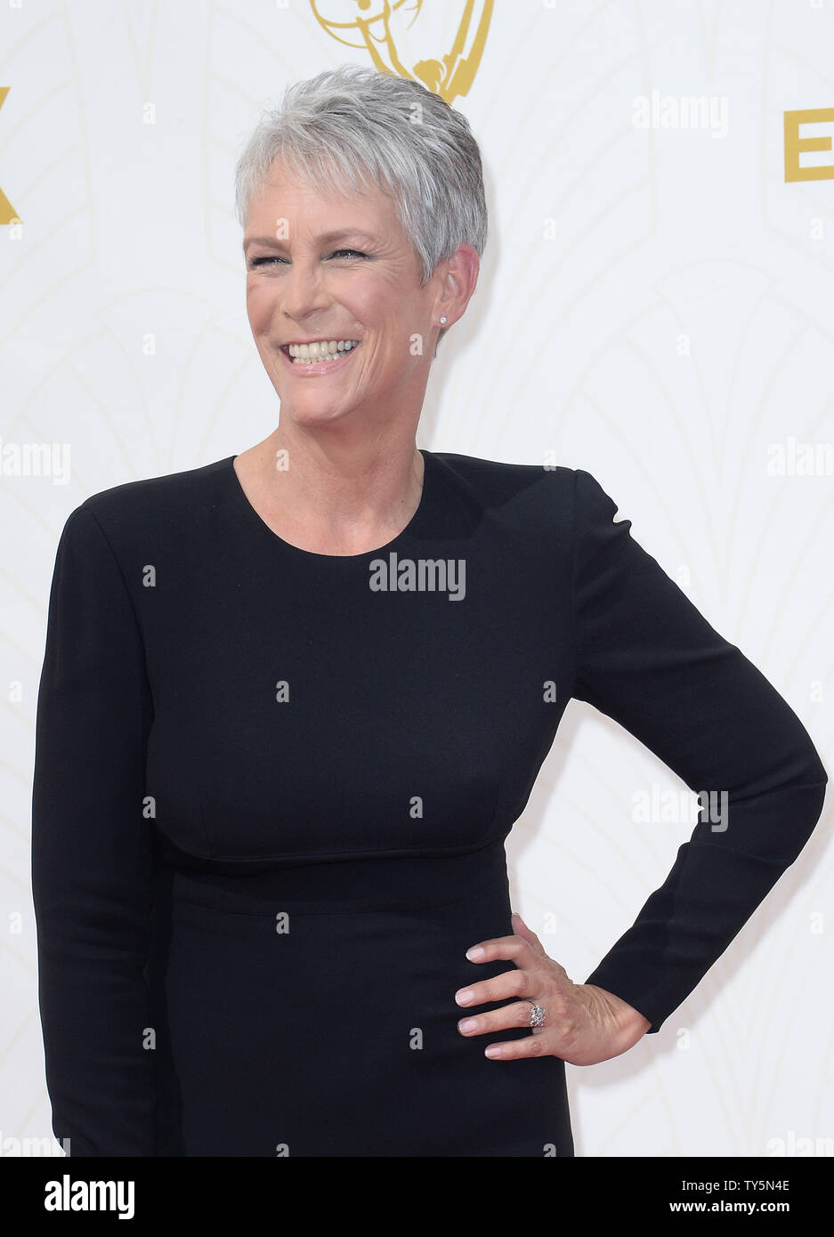 Actress Jamie Lee Curtis arrives at the 67th Primetime Emmy Awards in