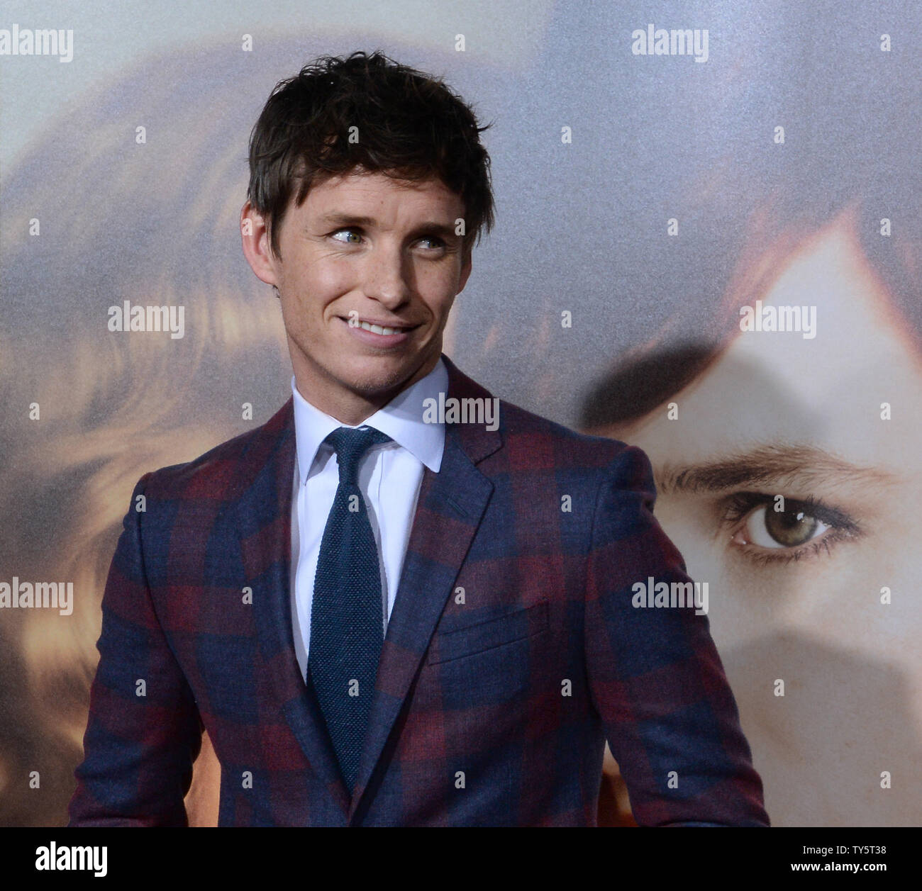 Cast member Eddie Redmayne of England attends the premiere of the ...