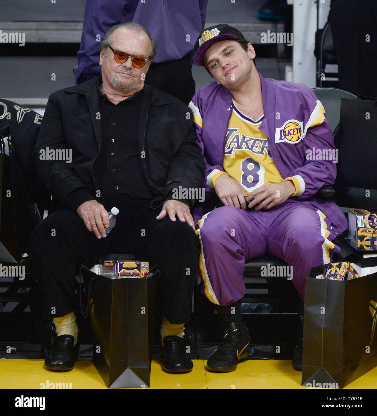 Jack Nicholson Returns to Lakers Courtside for Playoff Game