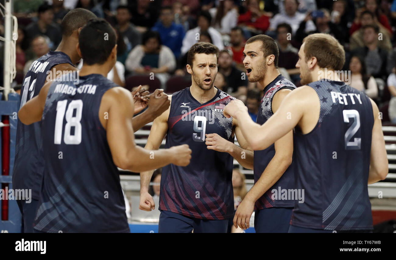 Team USA celebrates a point by Will Price 9 against team Japan