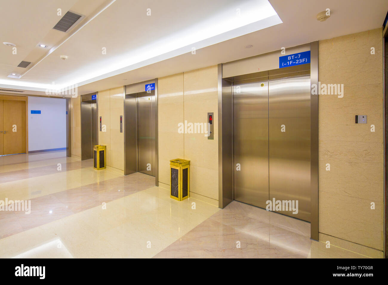 Modern vestibule passageways hires stock photography and images Alamy