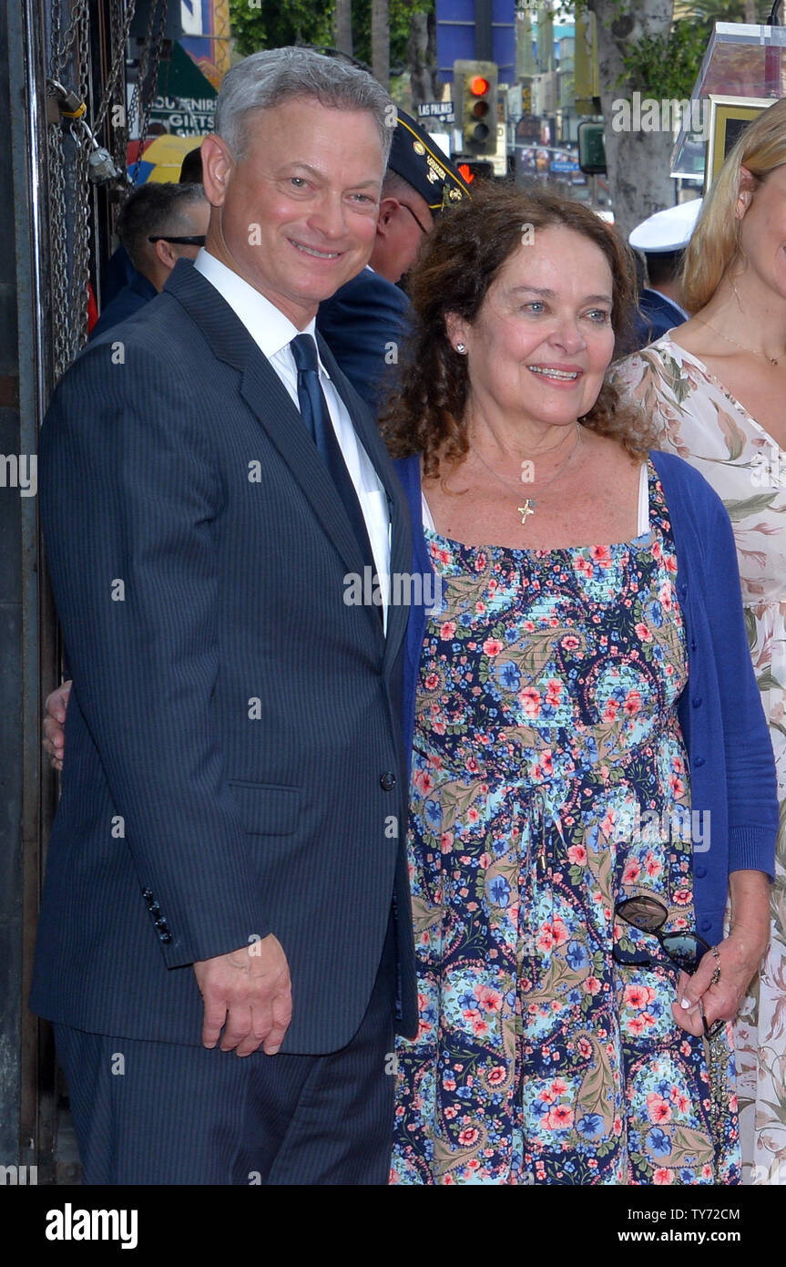 Actor and director Gary Sinise is joined by his wife Moira Harris during an unveiling ceremony honoring him with the 2,606th star on the Hollywood Walk of Fame in Los Angeles on April 17, 2017.  Photo by Jim Ruymen/UPI Stock Photo