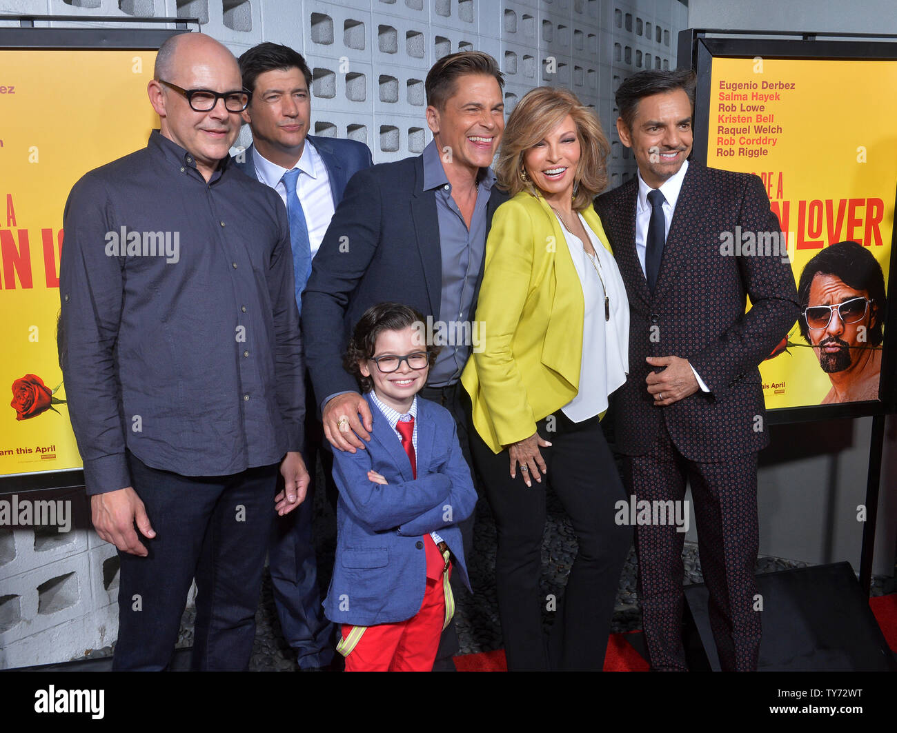 Rob Lowe's Family: Photos – Hollywood Life