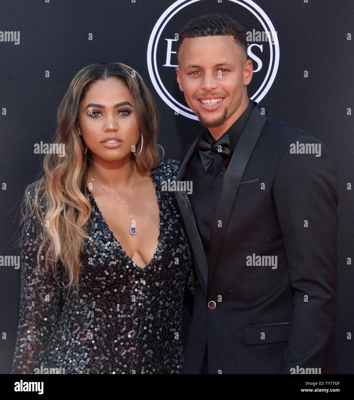 Ayesha Curry At ESPYS 2022: See Her Dress & Steph's Outfit: Photo –  Hollywood Life