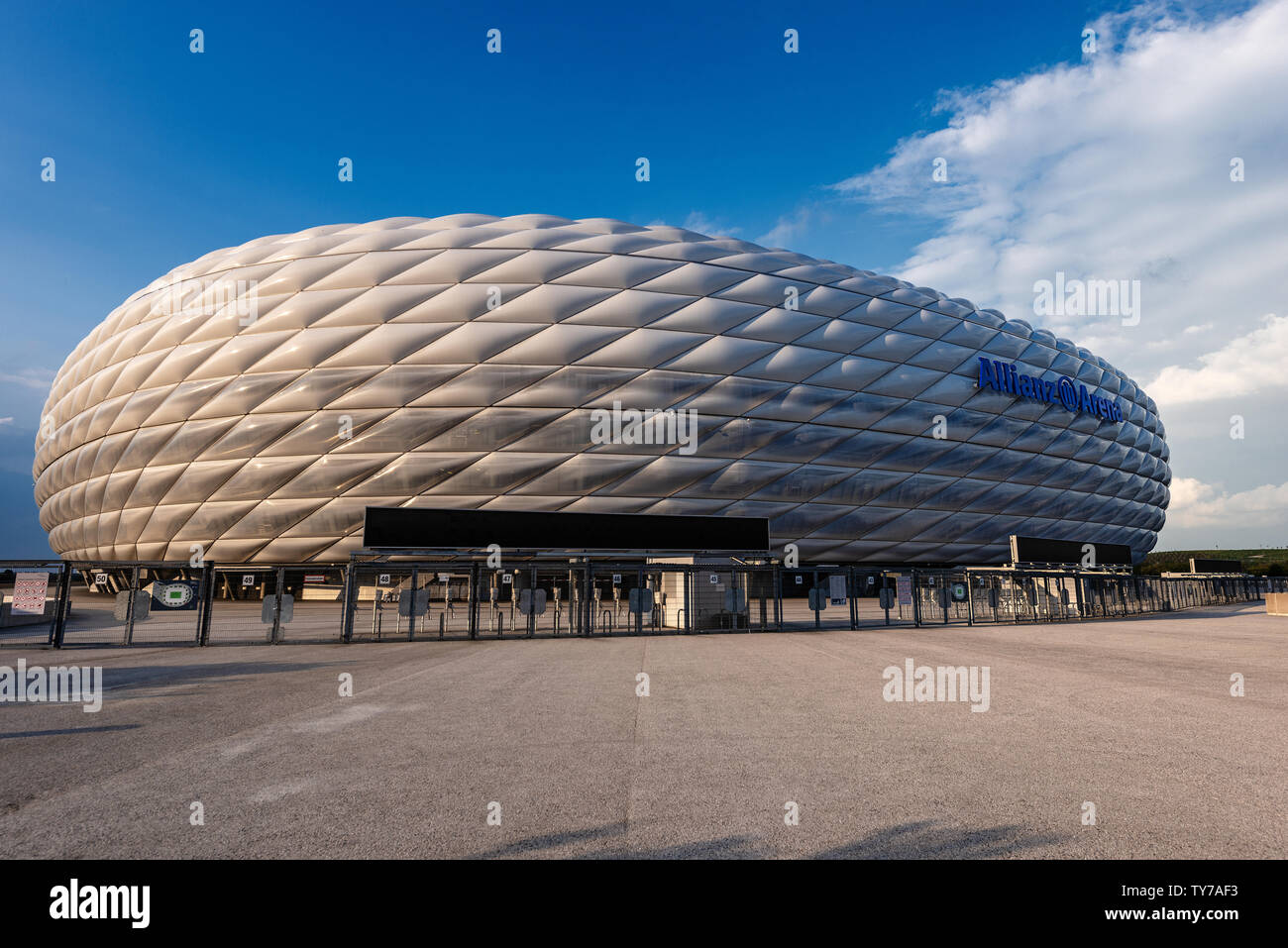 Allianz Arena (Fussball Arena Munchen, Schlauchboot), the home football  stadium for FC Bayern Munich. Exterior of inflated ETFE plastic panels  Stock Photo - Alamy