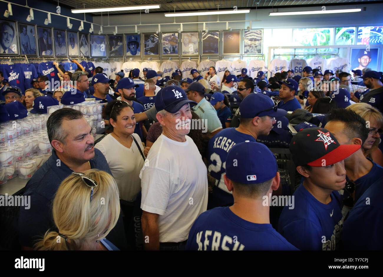 dodgers store