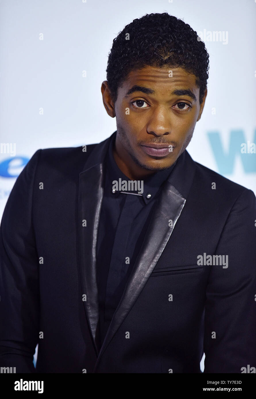 Nadji Jeter arrives for the premiere of 'Wonder' at the Regency Village