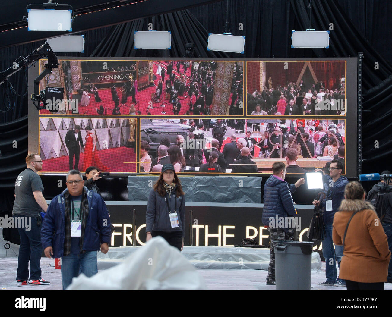 Stagehands theatre hires stock photography and images Alamy