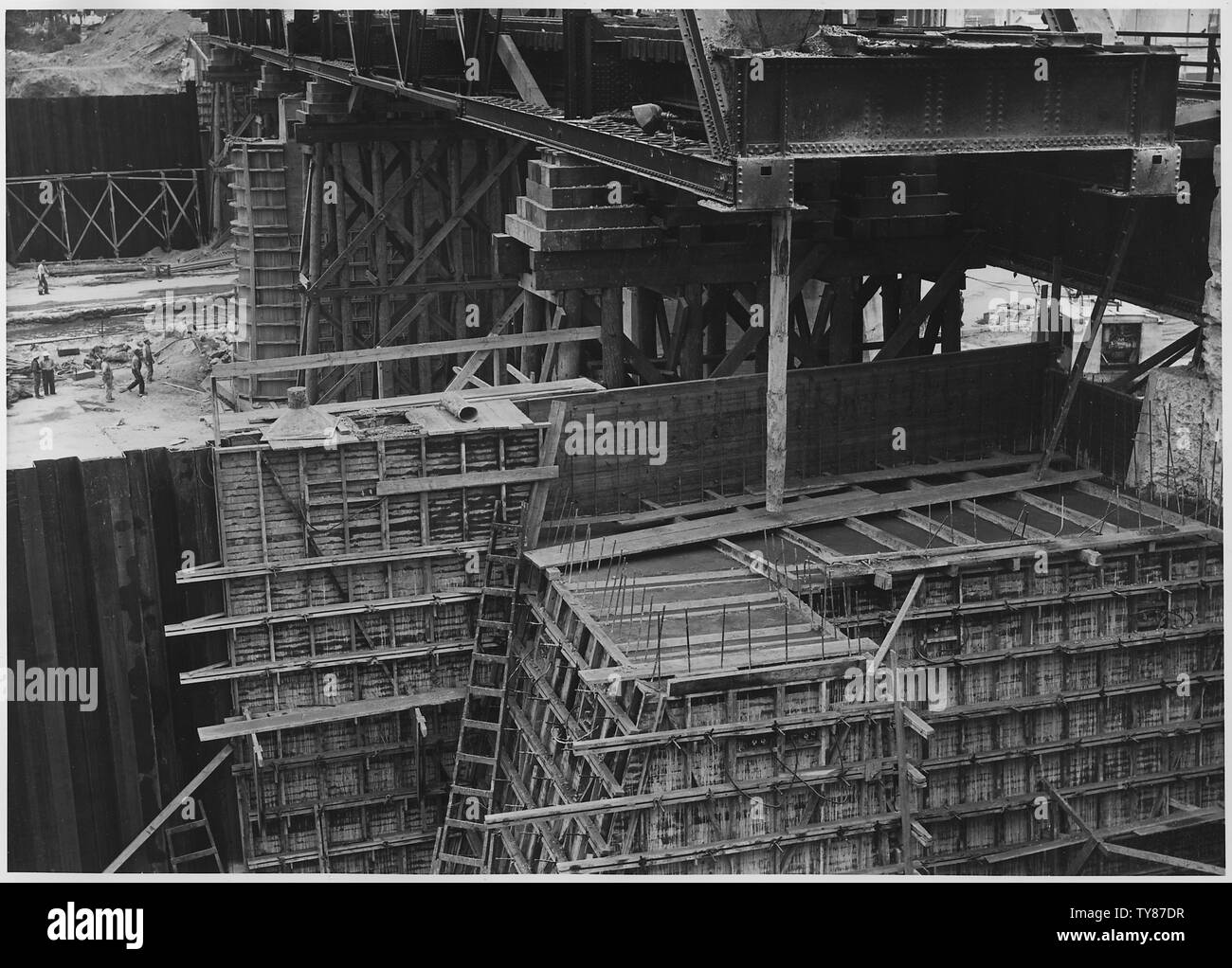 New railway pier hires stock photography and images Alamy