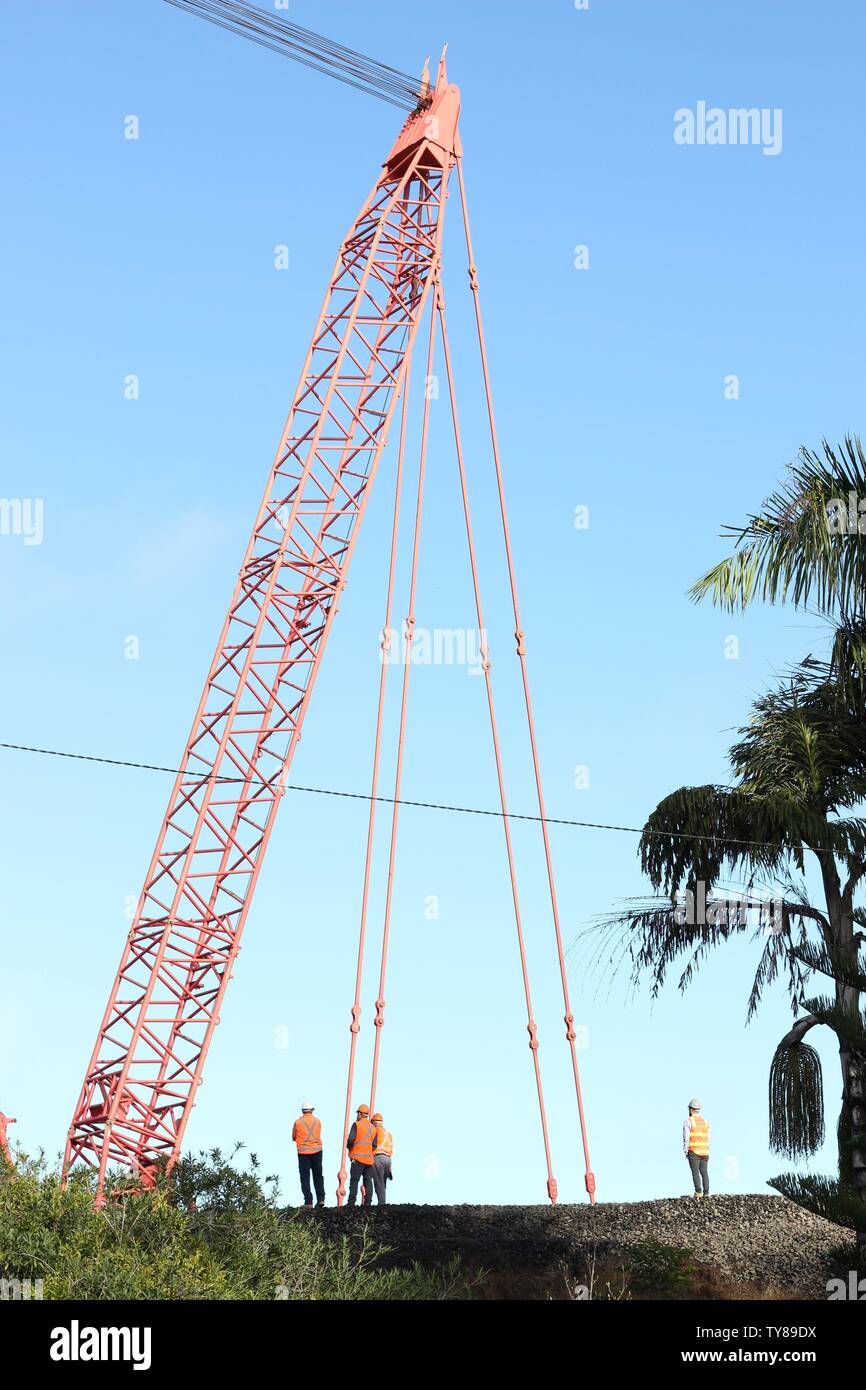 large machinery working on construction of new Grafton bridge using