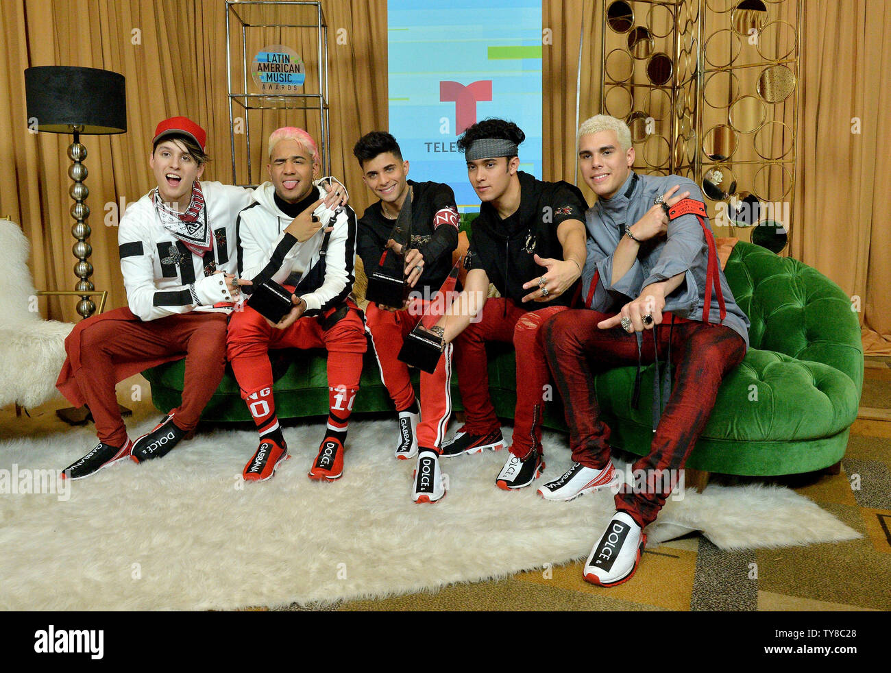 Cnco dolce gabbana sales