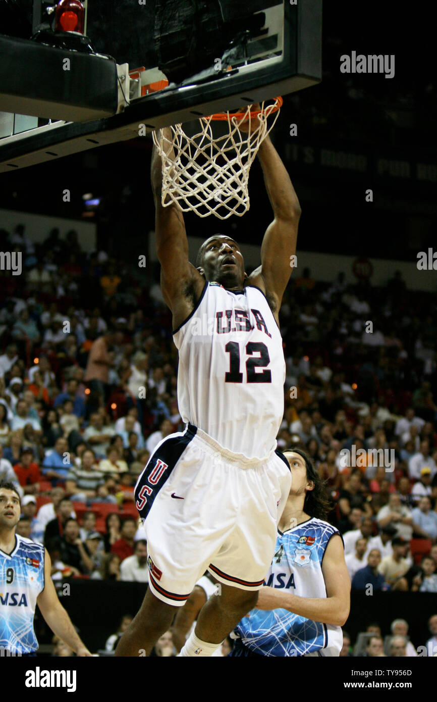 Amare Stoudemire of the Phoenix Suns slam dunks during Team USA's 118-81 gold medal clinching victory over Argentina in the final basketball game of the FIBA Americas Championship at the Thomas & Mack Center in Las Vegas, Nevada on September 2, 2007. Lebron James led all scorers with 31 points. (UPI Photo/Daniel Gluskoter) Stock Photo