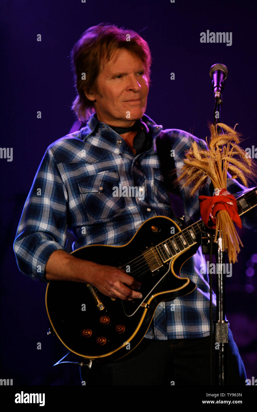 John Fogerty performs in concert at The Joint in the Hard Rock Casino in Las Vegas on November 25, 2007. The 63 year old former lead singer of Creedence Clearwater  Revival is touring in support of his new CD 'Revival' and next performs in Minneapolis on November 27th. (UPI Photo/Daniel Gluskoter). Stock Photo