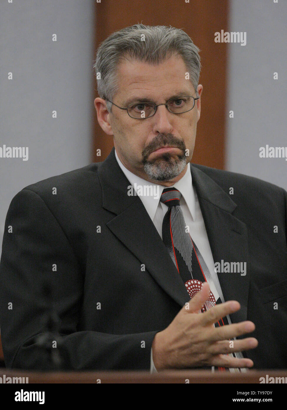 Prosecution opening witness Bruce Fromong testifies during the O.J