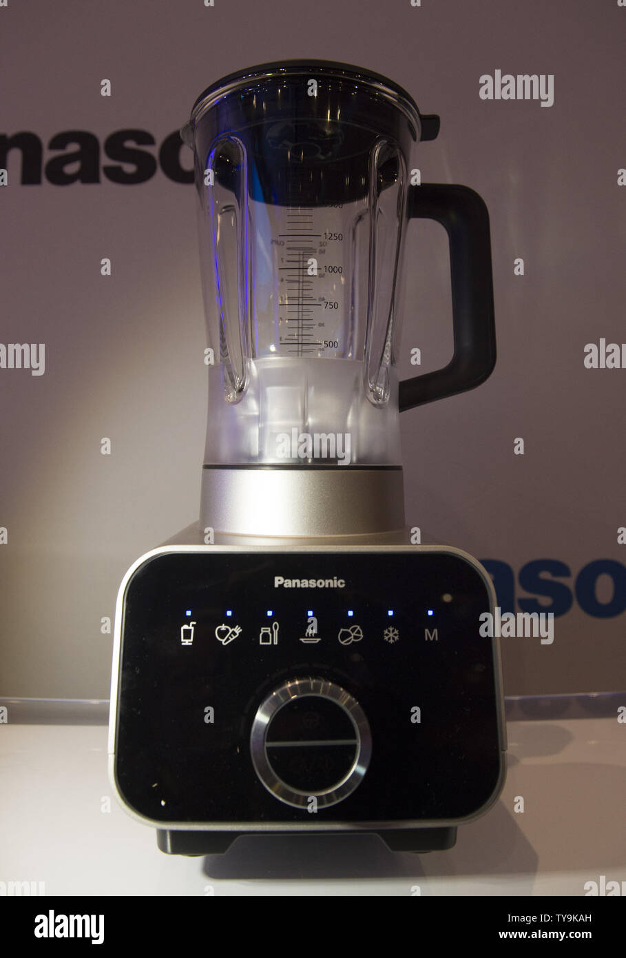 The Panasonic High-Powered blender is displayed ahead of the 2016  International CES, a trade show of consumer electronics, in Las Vegas,  Nevada, January 5, 2016. Photo by Molly Riley/UPI Stock Photo - Alamy