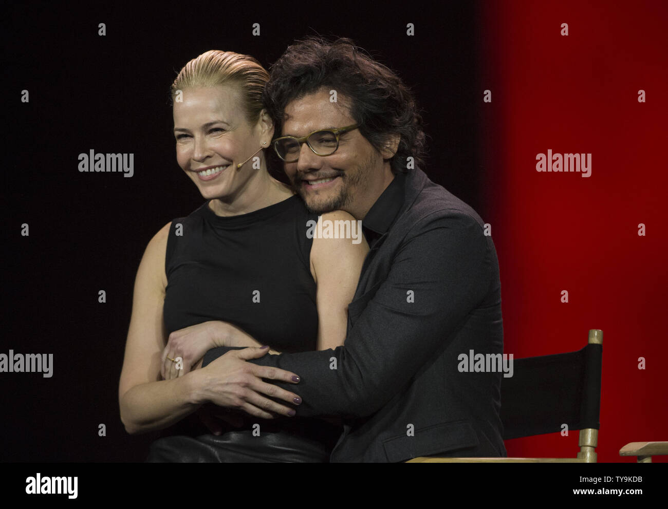 Chelsea Escobar Chelsea Handler jokes around with Wagner Moura, who plays drug lord ...