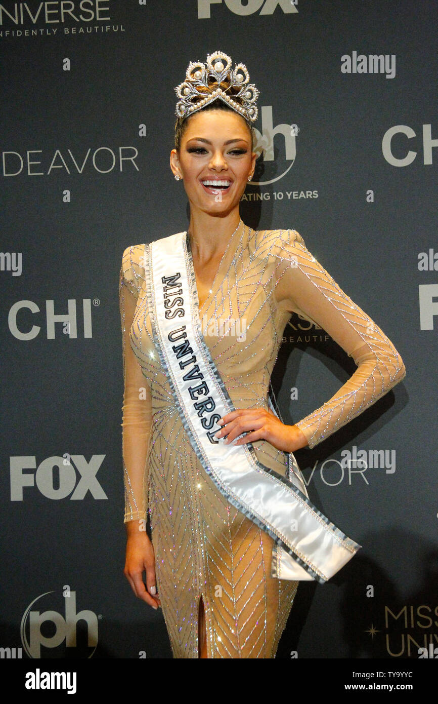 Newly Crowned Miss Universe Demi Leigh Nel Peters Of South Africa Poses