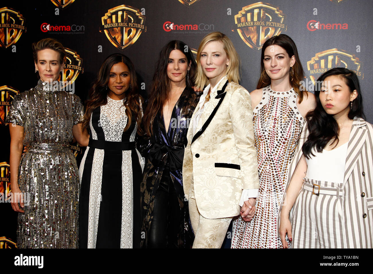 Oceans 8 hi-res stock photography and images - Alamy