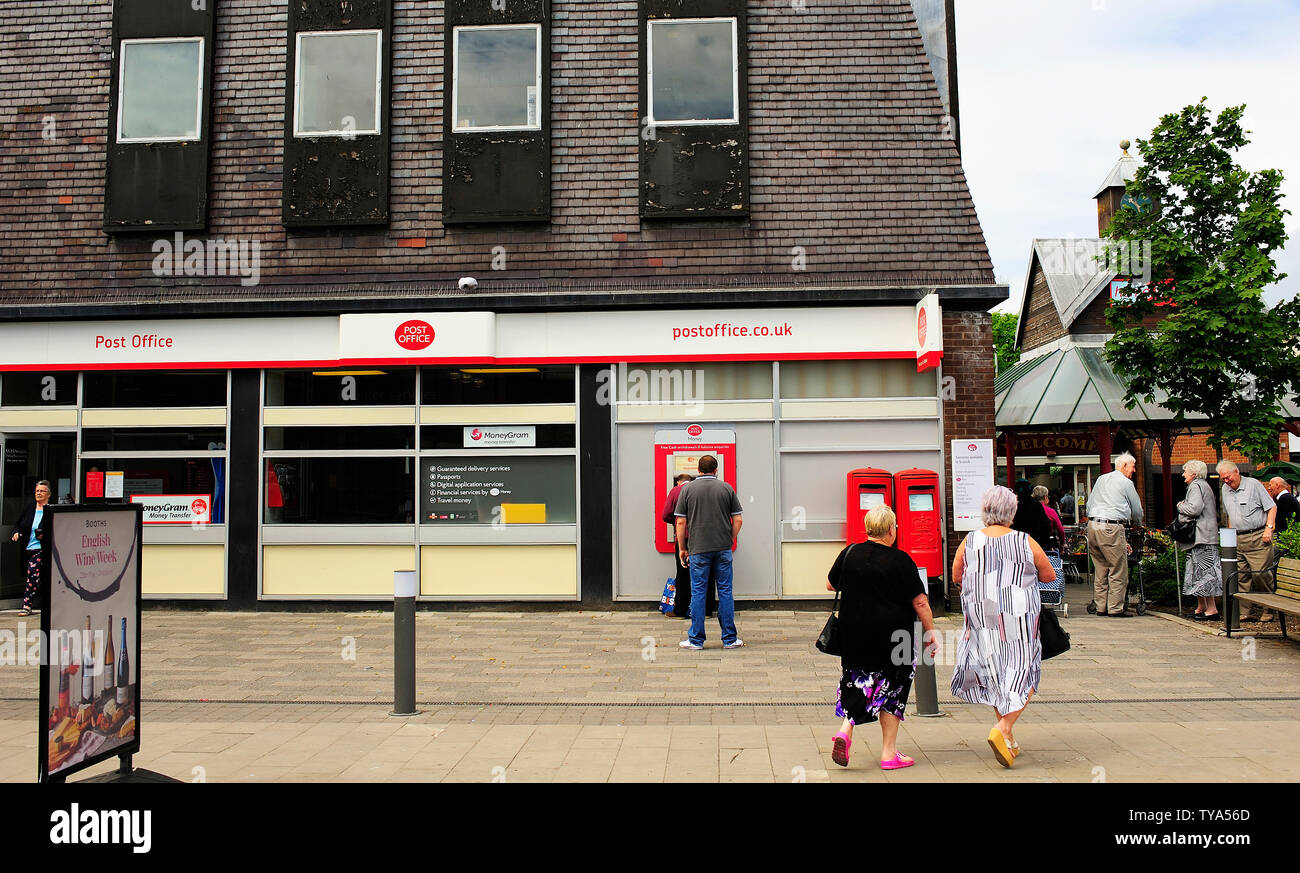 The post office in PoultonLeFylde centre,Lancashire,UK Stock Photo