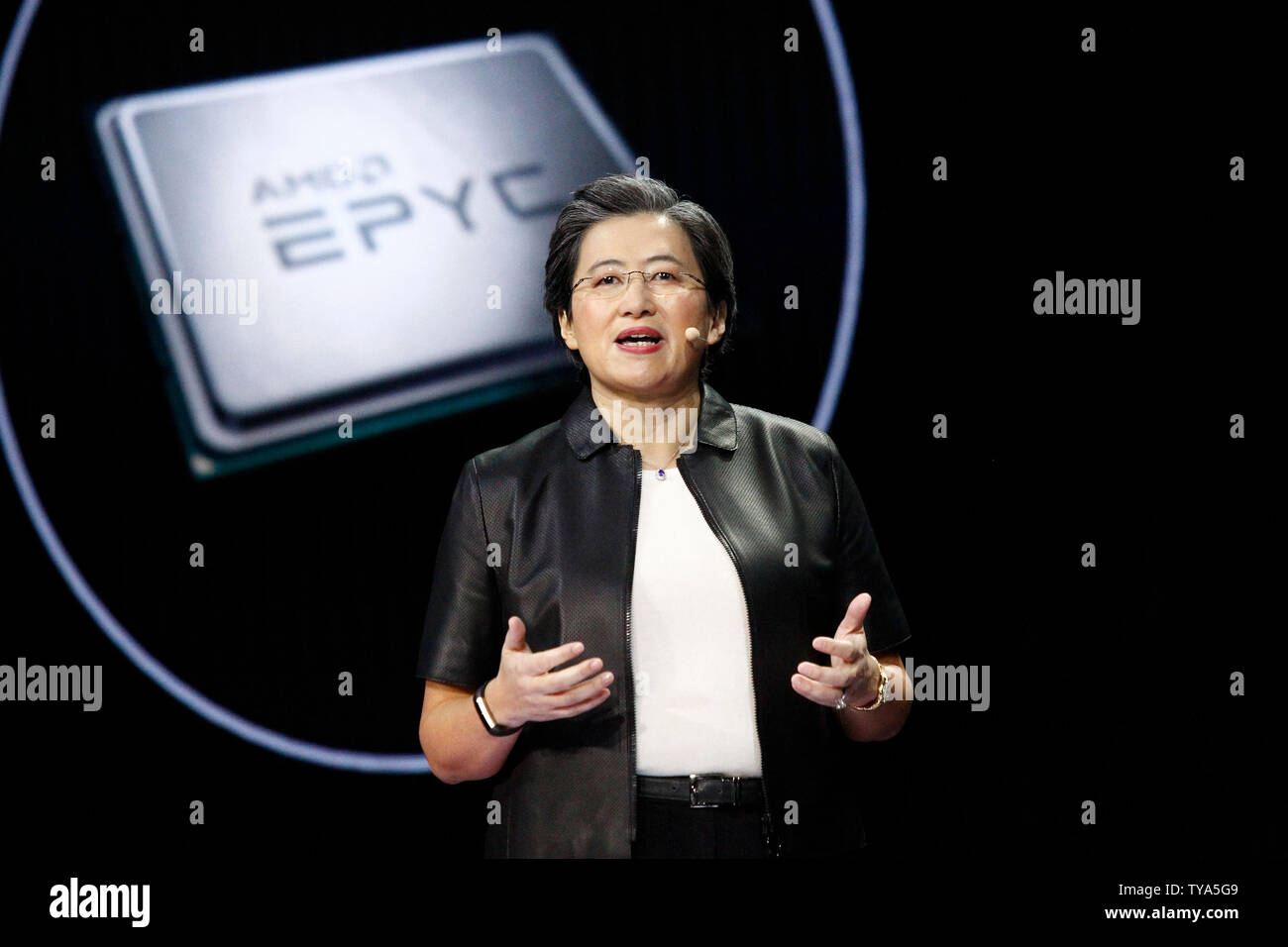 Amd keynote presentation hi-res stock photography and images - Alamy