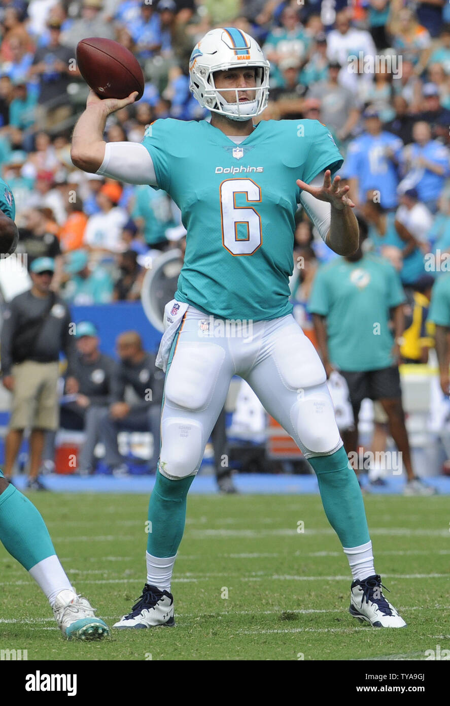 Carson, Ca. 17th Sep, 2017. Miami Dolphins wide receiver Jarvis Landry #14  snatching a pass one handed before NFL Miami Dolphins vs Los Angeles  Chargers at Stubhub Center in Carson, Ca on