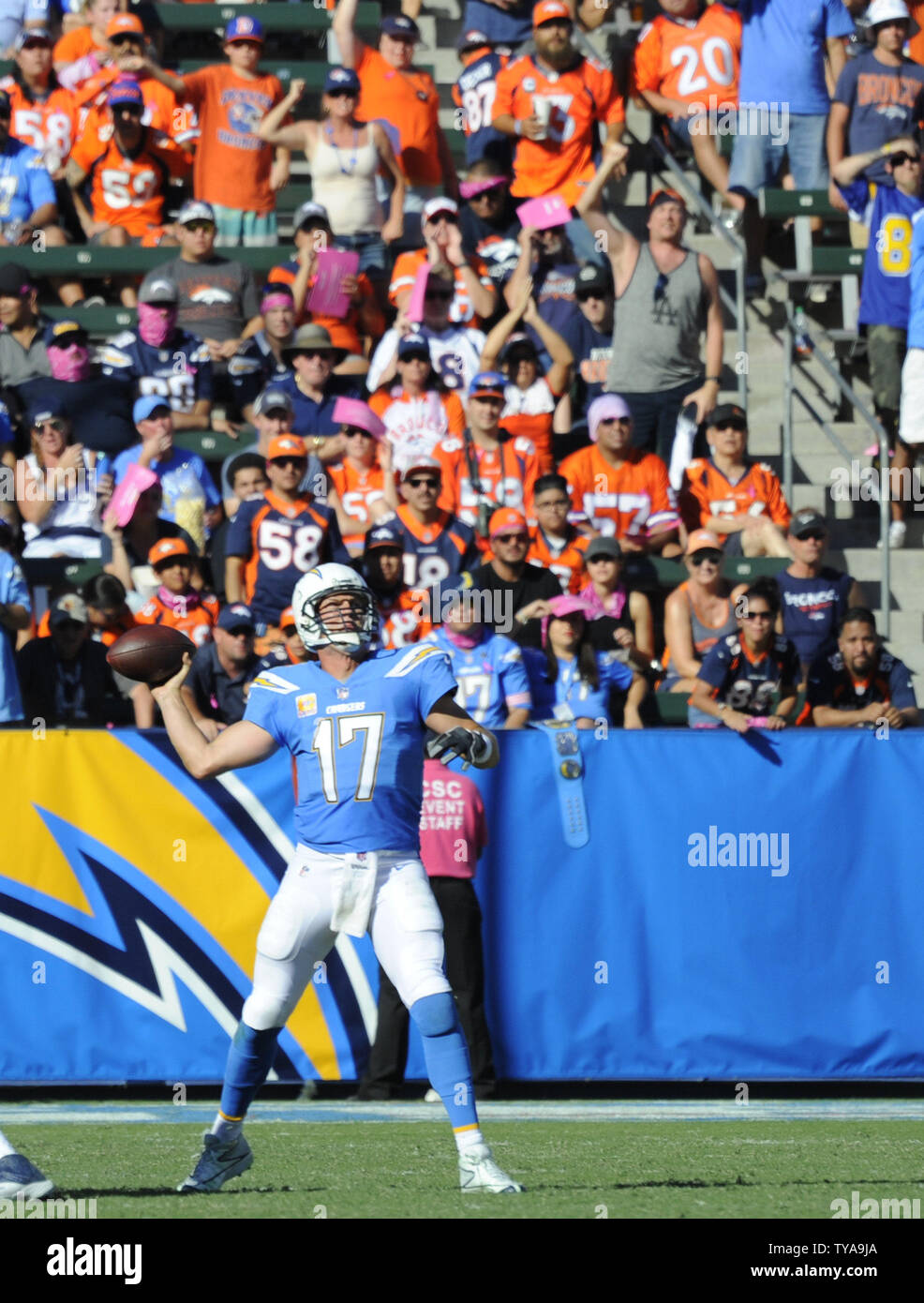 Los Angeles Chargers Philip Rivers throws a pass against the