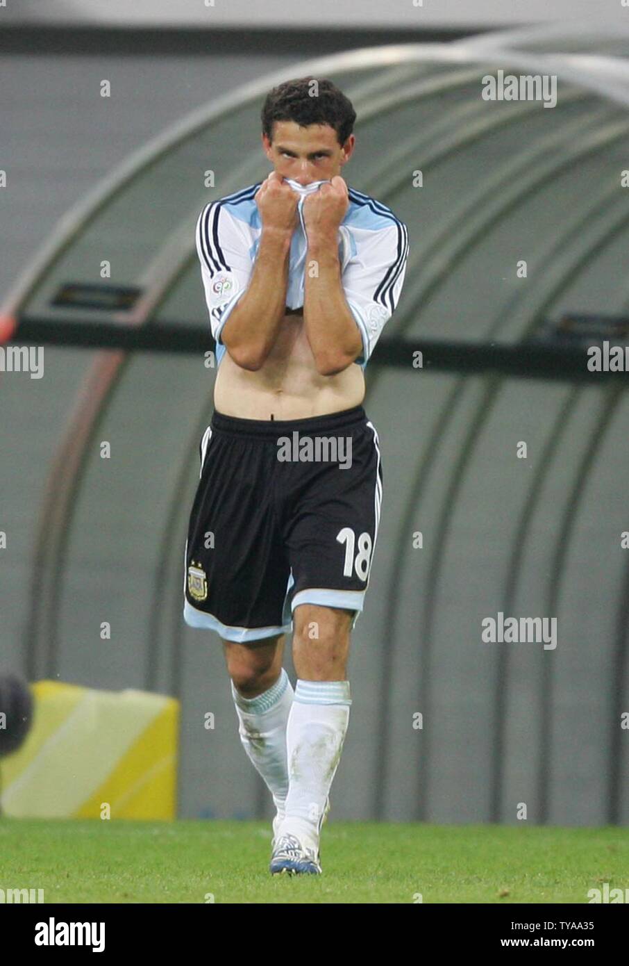 Argentina's Pablo Aimar (16)  during the last 16 knock-out stage of the FIFA World Cup Germany 2006 at the Zentralstadion in Leipzig, Germany, on June 24, 2006. Argentina needed extra-time and a wonder strike from Maxi Rodriguez to give them a 2-1 victory over Mexico and a place in the quarter-finals.  (UPI Photo/Christian Brunskill) Stock Photo