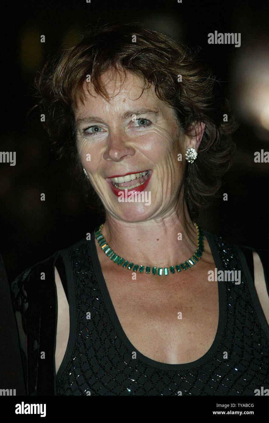 Actress celia imrie hi-res stock photography and images - Alamy