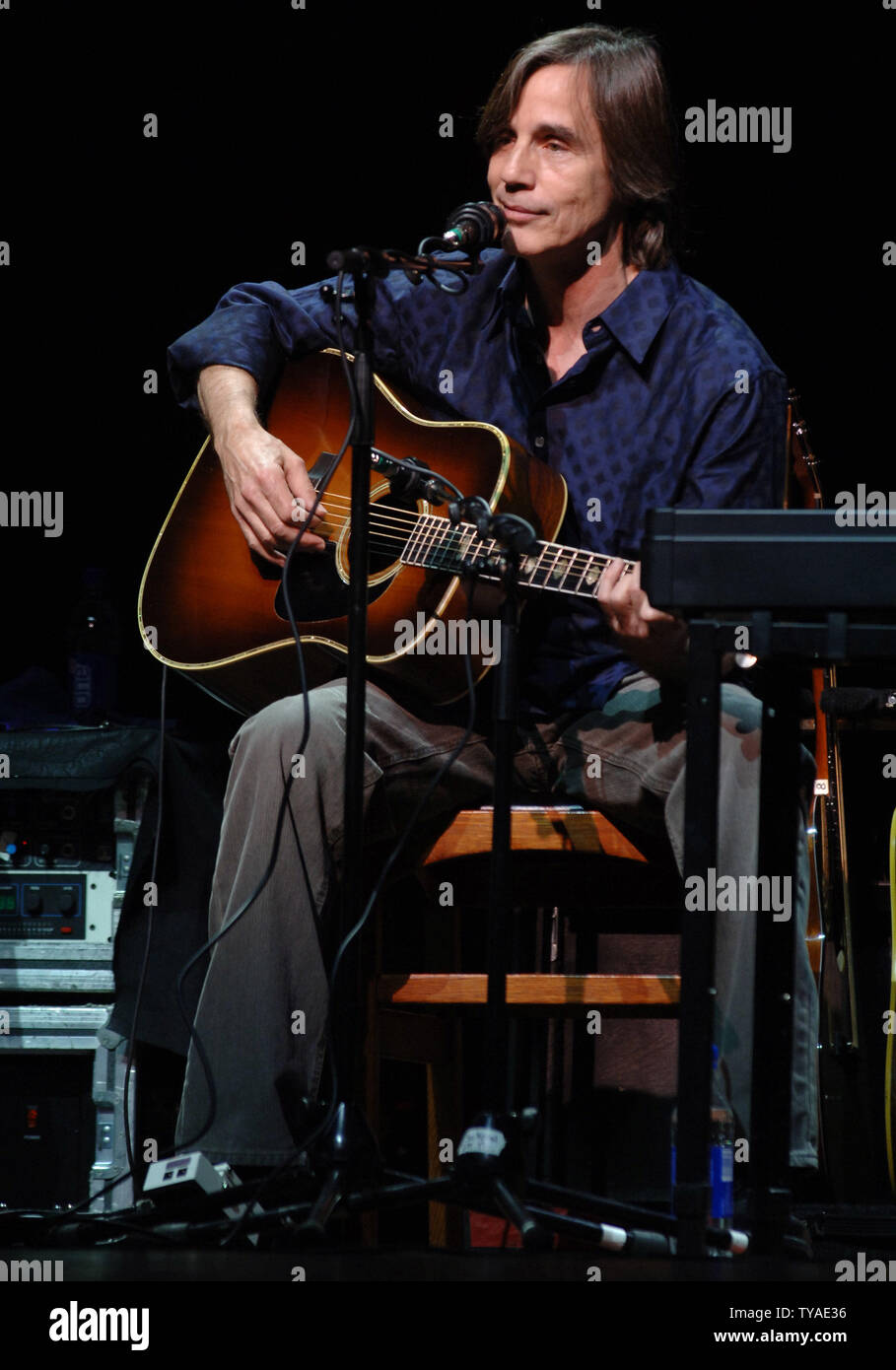 Jackson browne singer hires stock photography and images Alamy