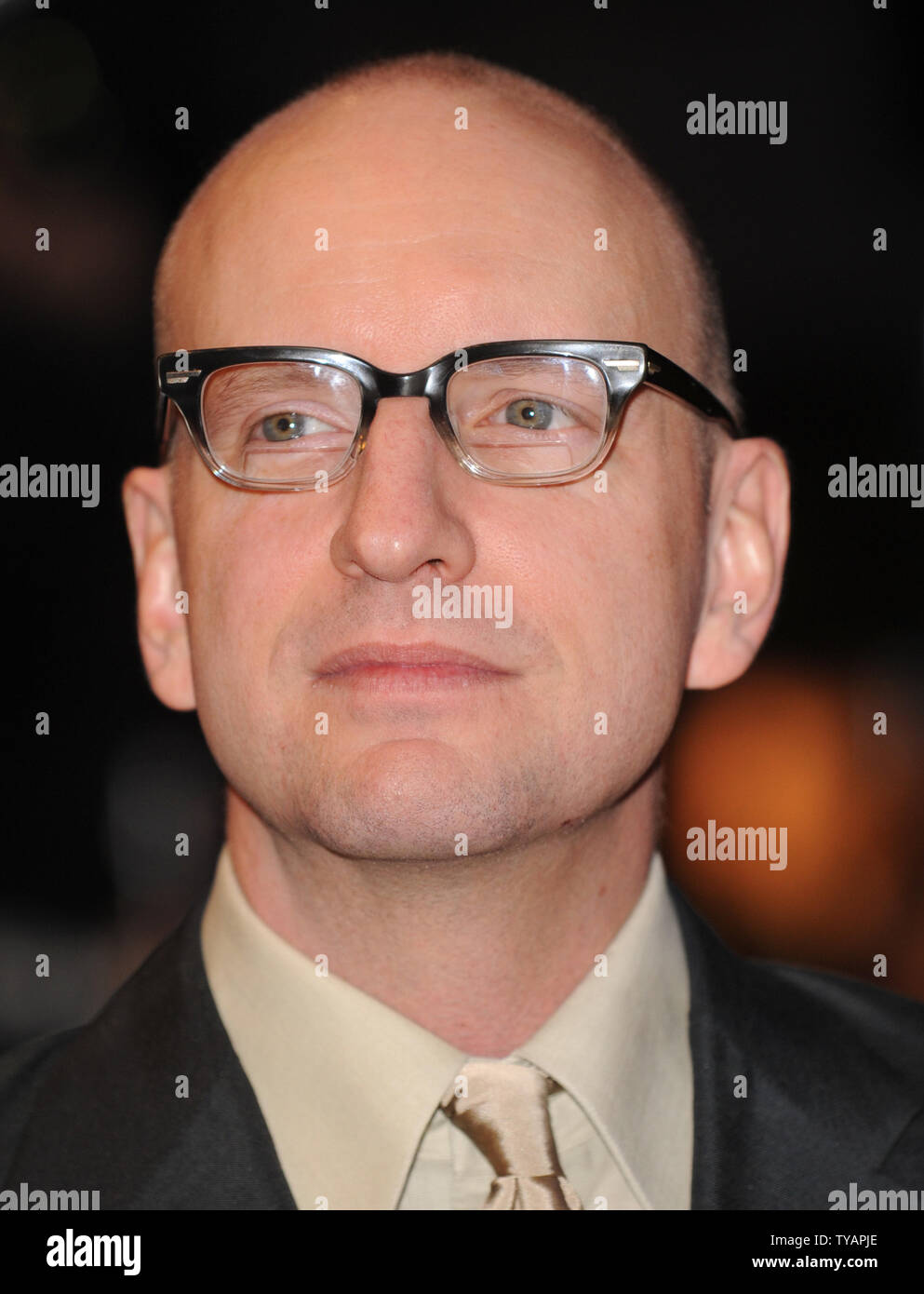 Stephen Soderstrom American director Stephen Soderbergh attends the premiere of
