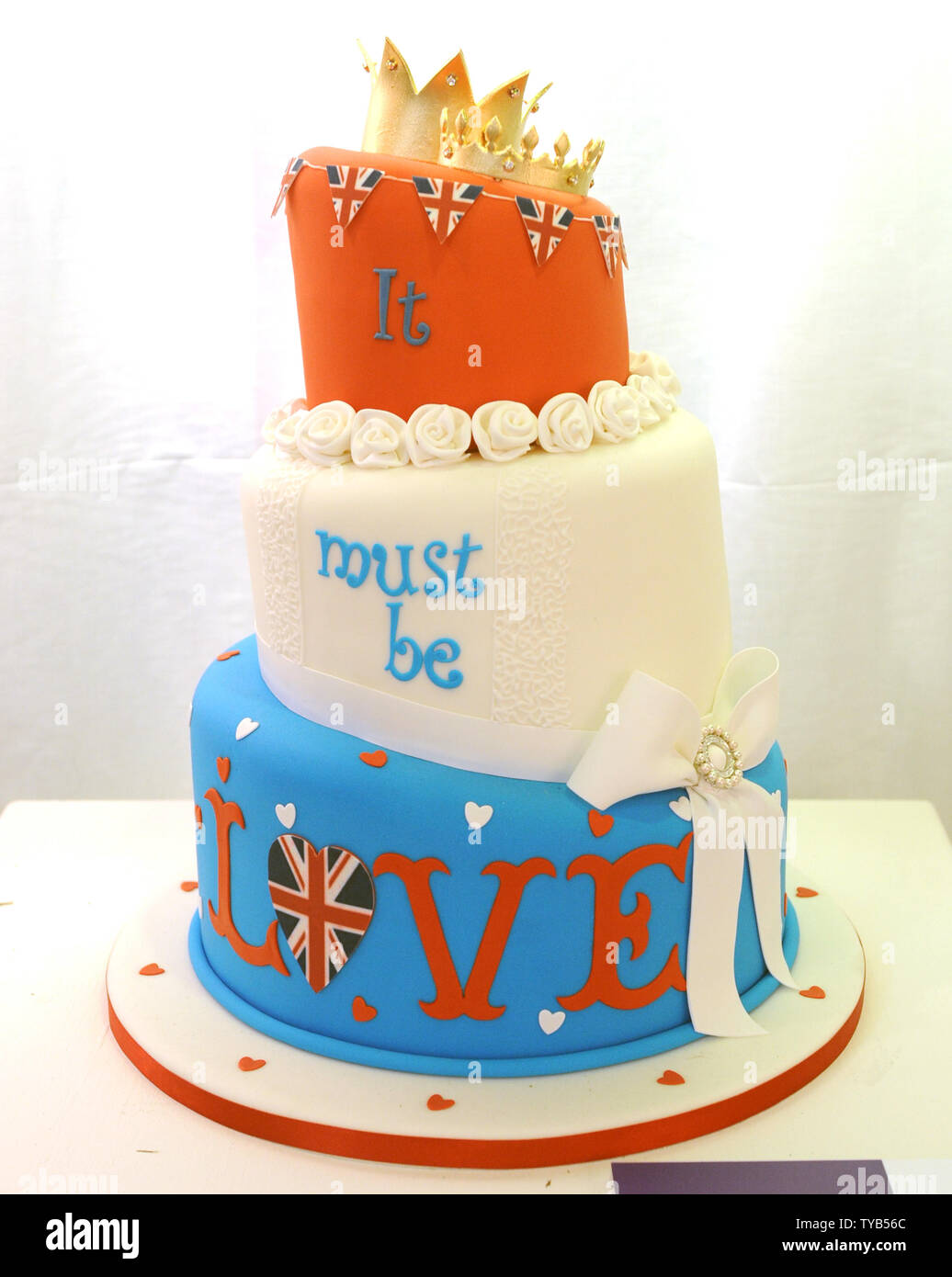 Prince william royal cake hi-res stock photography and images - Alamy