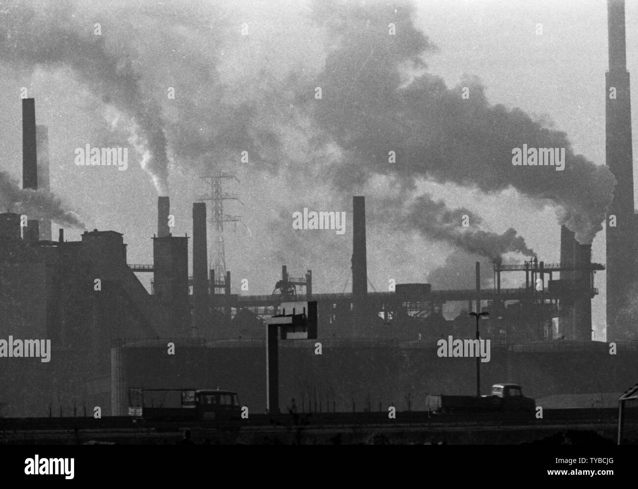 Environmental pollution at the Duisburg copper smelter on 22.10.1973 in Duisburg.| | usage worldwide Stock Photo