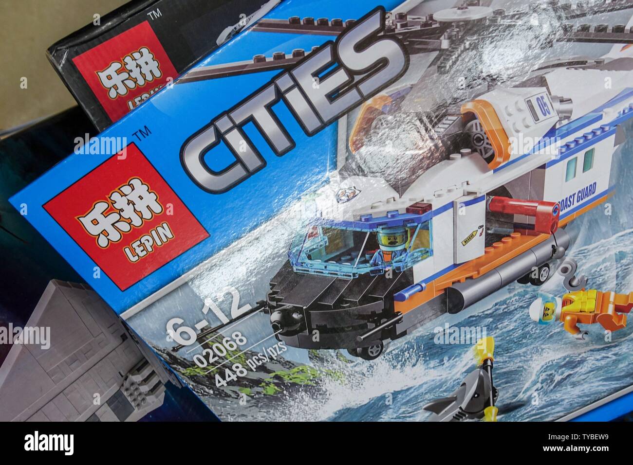 China: Knock-off Lego sets by the Chinese toymaker LEPIN.Photo from 03. May  2019. | usage worldwide Stock Photo - Alamy