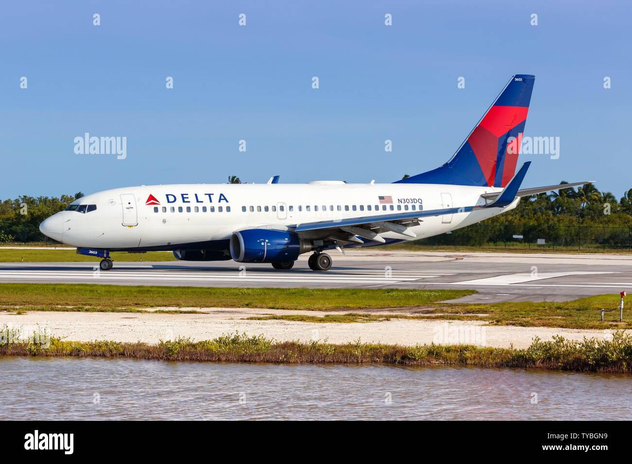 Key West, United States – April 4, 2019: Delta Air Lines Boeing 737-700 airplane at Key West airport (EYW) in the United States. | usage worldwide Stock Photo