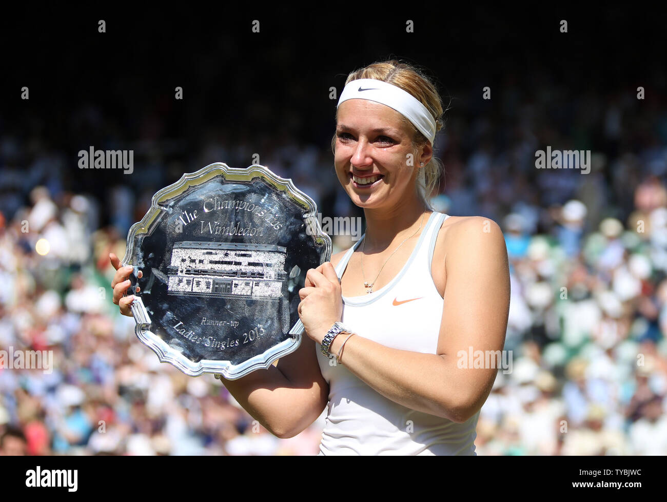 Sabine Lisicki Holds The Second Place Trophy In The Women S Final Of The 13 Wimbledon Championships In London On July 6 13 Marion Bartoli Won 6 1 6 4 Upi Hugo Philpott Stock Photo Alamy Sabine Lisicki Holds The Second Place Trophy In The Women S Final Of The 13 Wimbledon Championships In London On July 6 13 Marion Bartoli Won 6 1 6 4 Upi Hugo Philpott Stock Photo Alamy