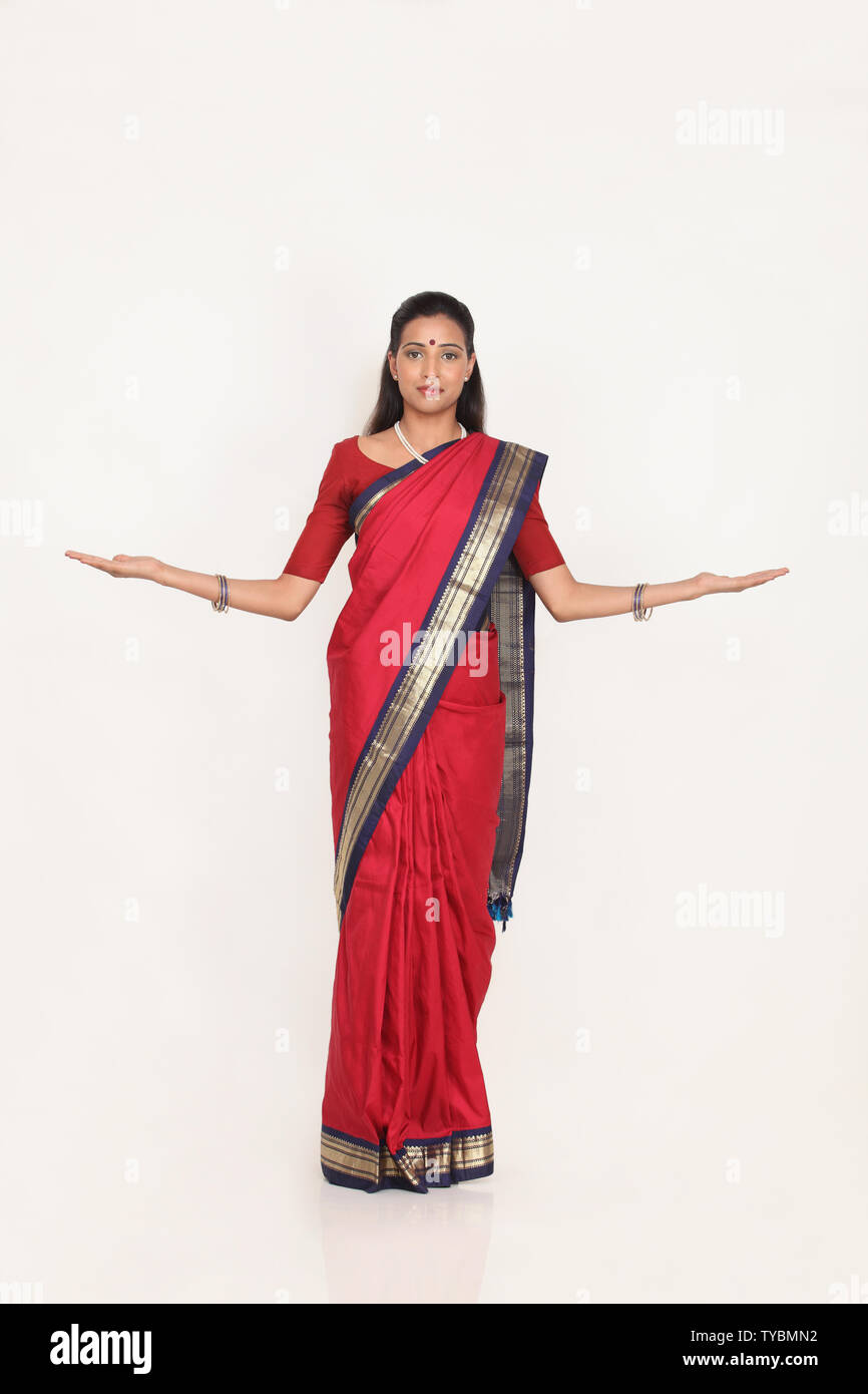 Represent arms outstretched hi-res stock photography and images - Alamy