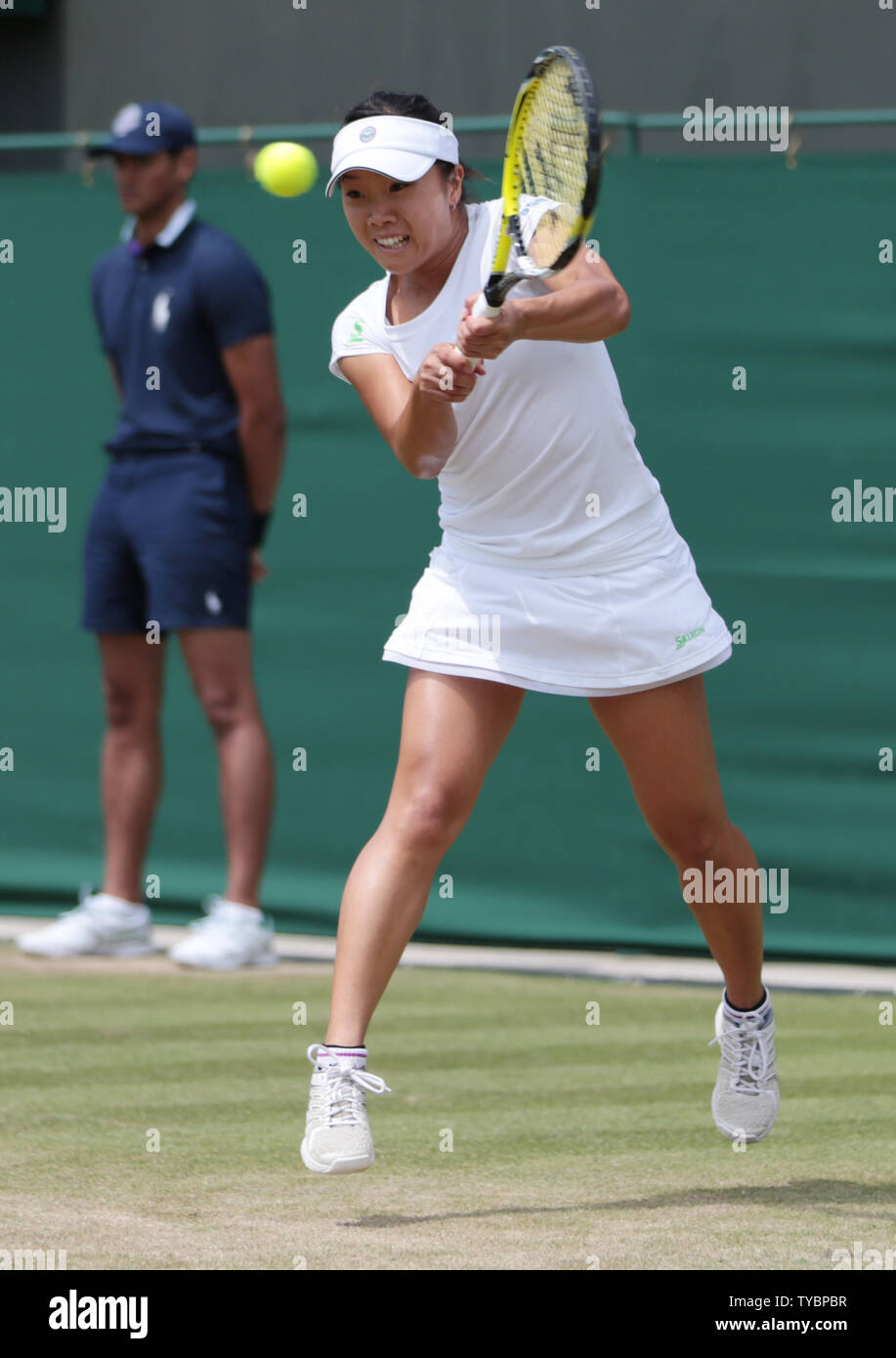 Japan's Kurumi Nara returns in her match with American Venus Williams