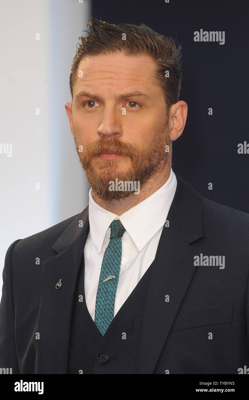 English Actor Tom Hardy Attends The World Premiere Of Legend At Odeon Leicester Square In 