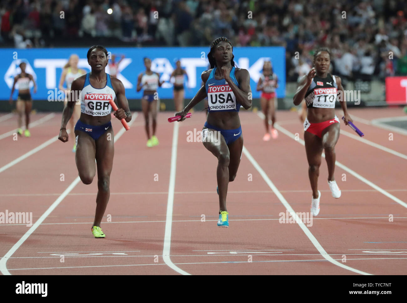 Womens 4 X 100 Metres Relay High Resolution Stock Photography and Images -  Alamy