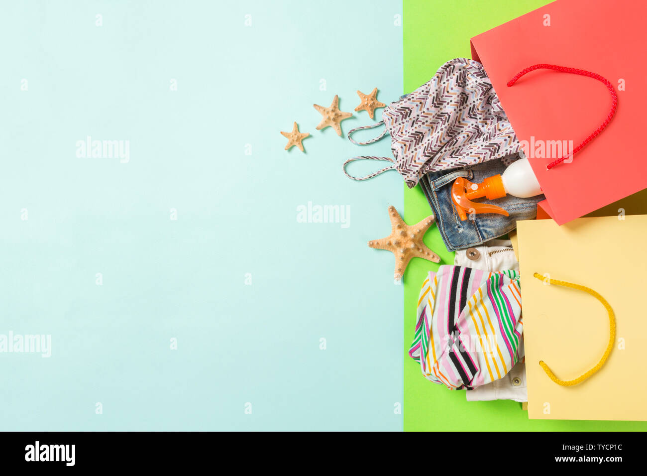 Customer shopping bags beach hi-res stock photography and images - Alamy